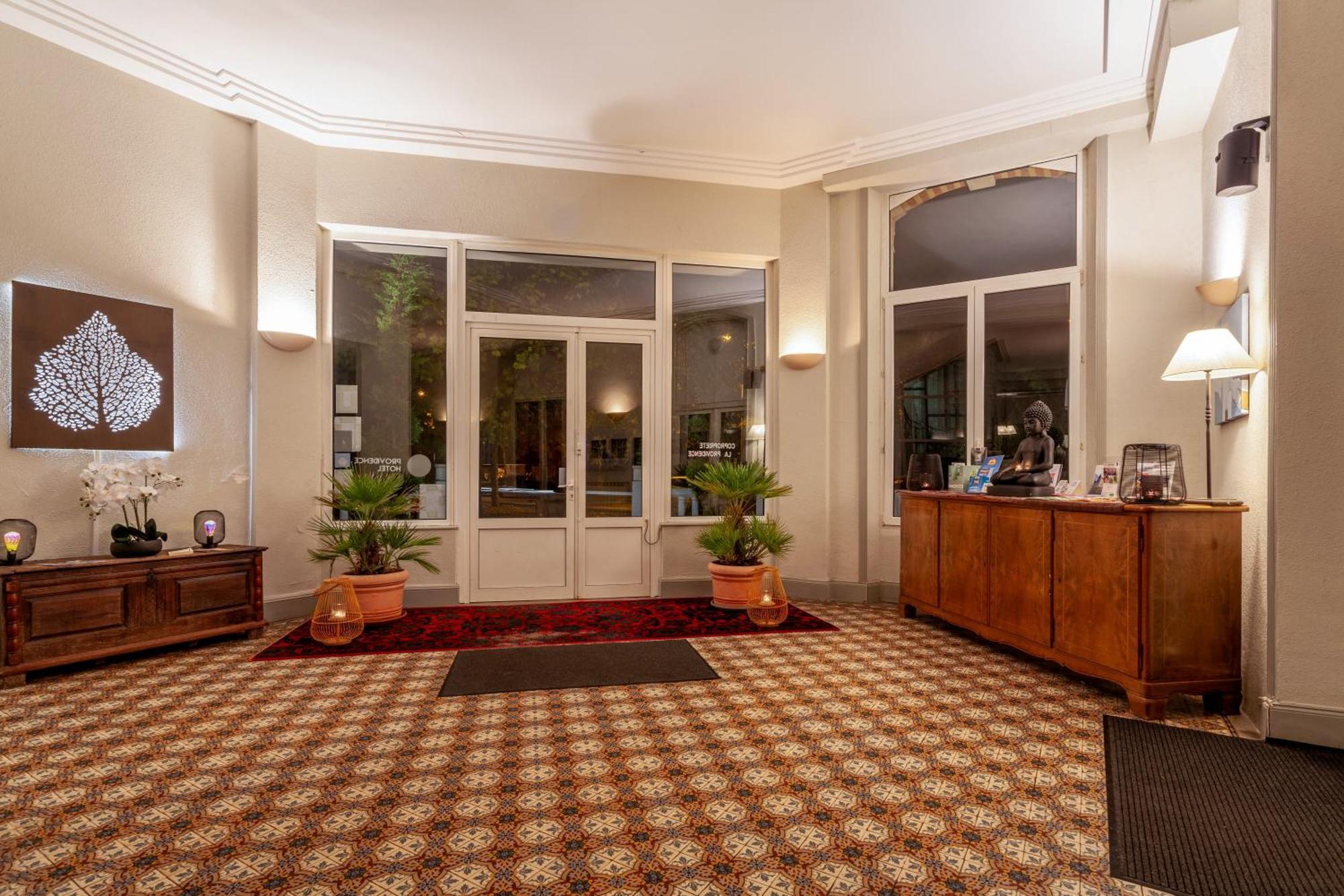 Providence Hotel Vittel Esterno foto